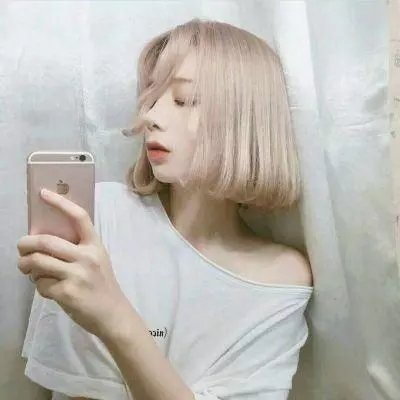 在江边